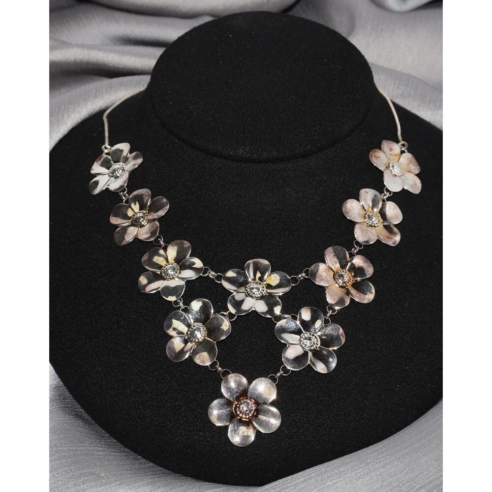 Vintage Paola Valentini Sterling Silver Flower Necklace 15G / (16-18in)